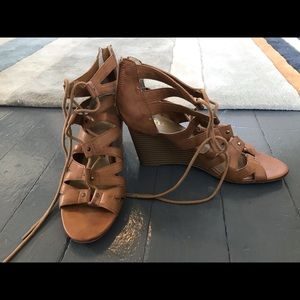 Tan Wedges